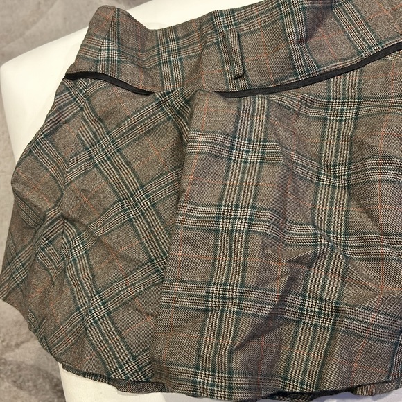 Brown Plaid Mini Skirt with Belt Loops -sz M -NWT - Picture 2 of 8